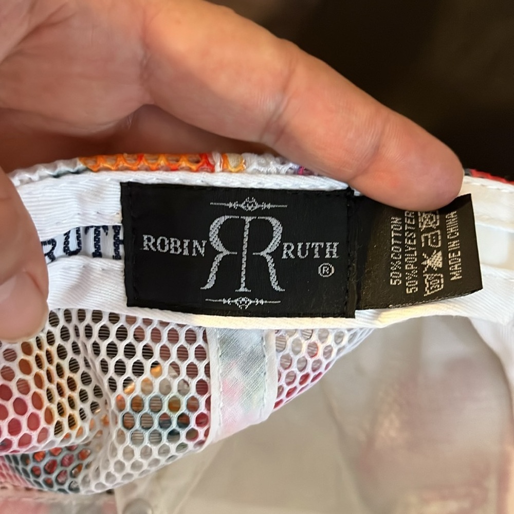 NWOT Robin Ruth Austin women’s  Floral Cap -‎ Pink and White - Picture 7 of 8
